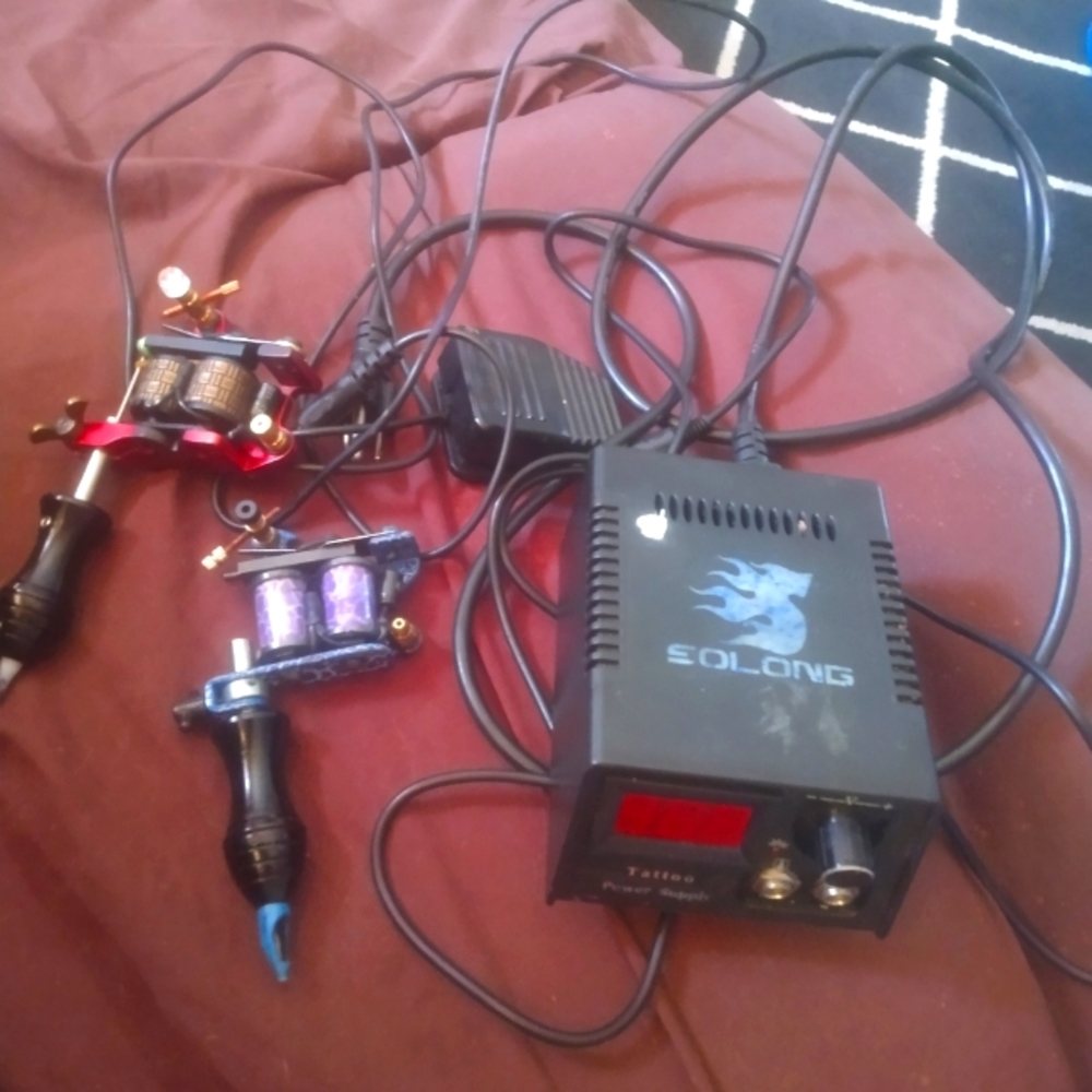 Tattoo Gun and The Power Supply
